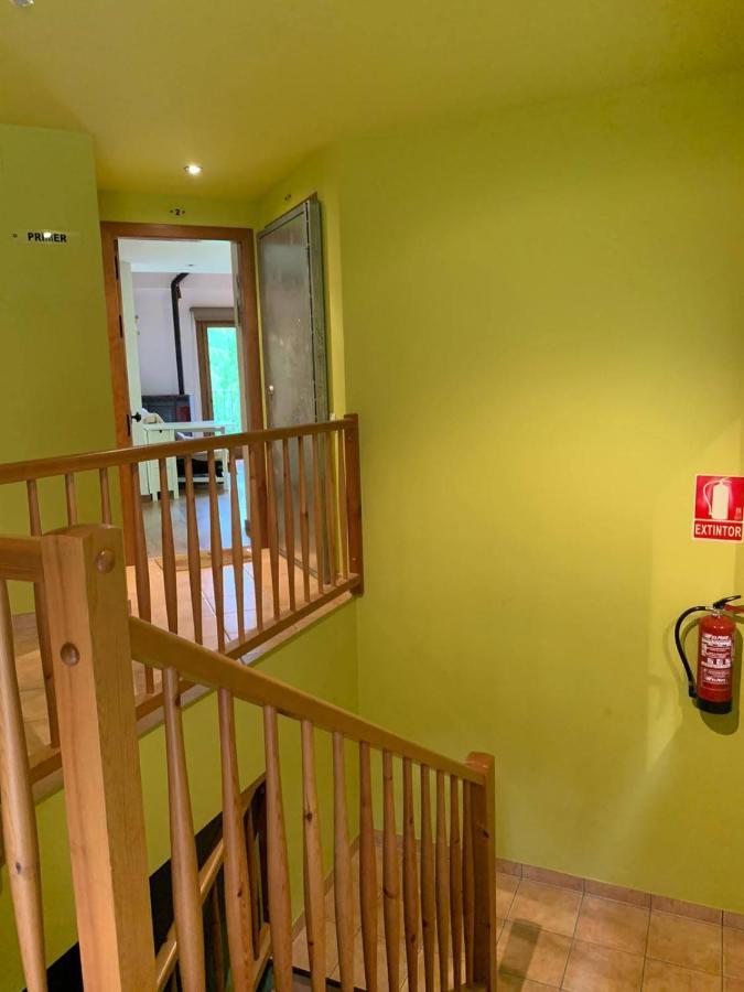 Apartamentsaloriaburg Farrera Zewnętrze zdjęcie